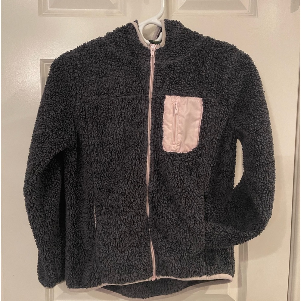 Xersion Size 14/Large , grey hooded with pink pipping coat .